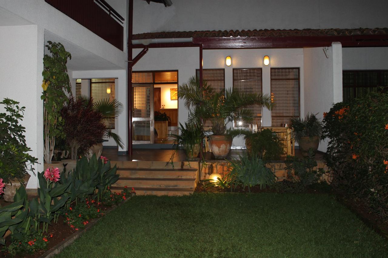 Hotel Le Garni Kigali Exterior foto
